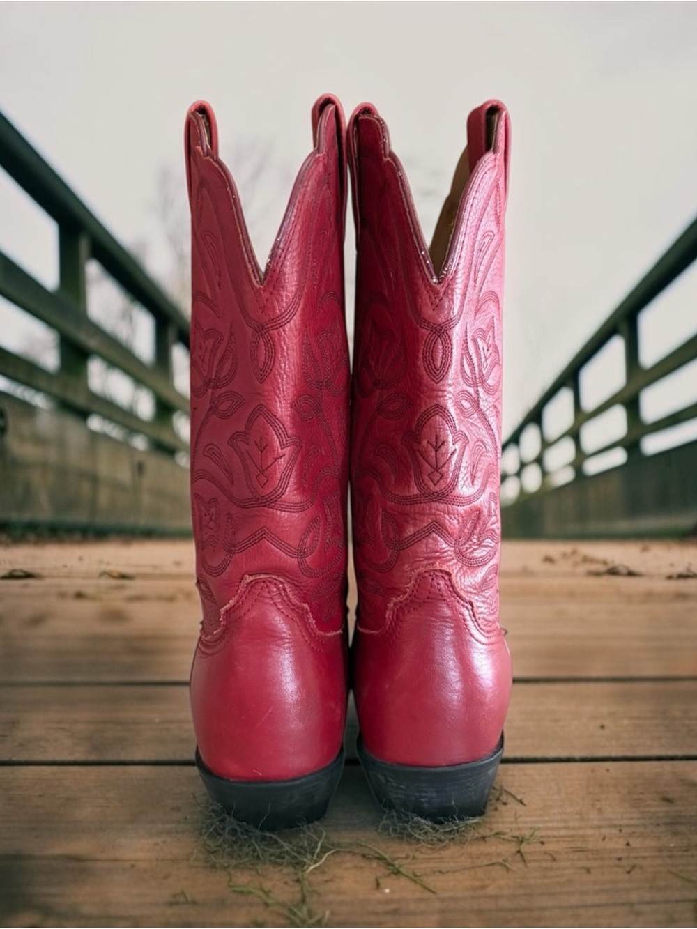 Ariat Cherry Red Leather Heritage Western R-Toe Floral Embroidered Cowboy Boots - Picture 2 of 7